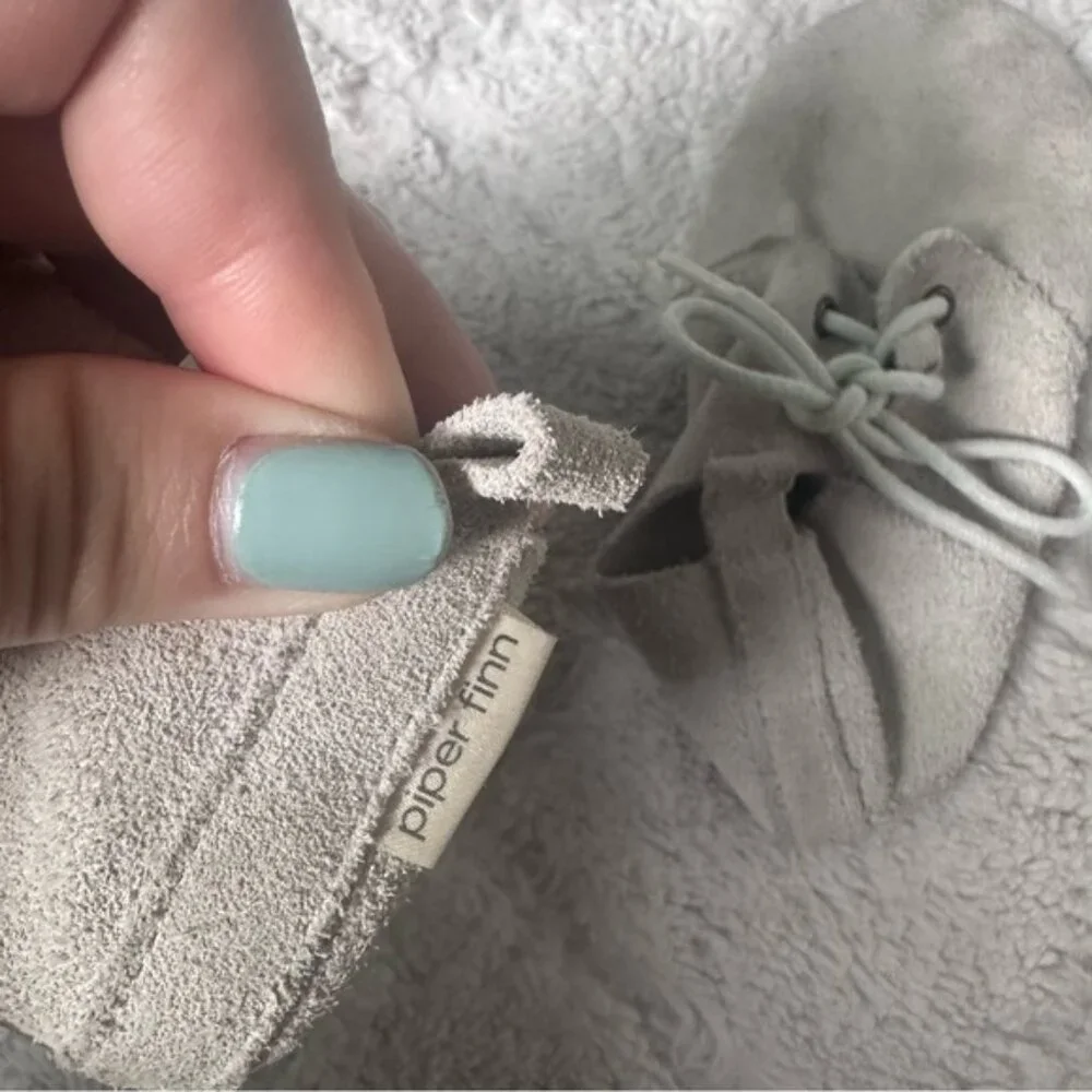 Piper Finn | Cream Low Top Oxfords Hard Sole | Size 9